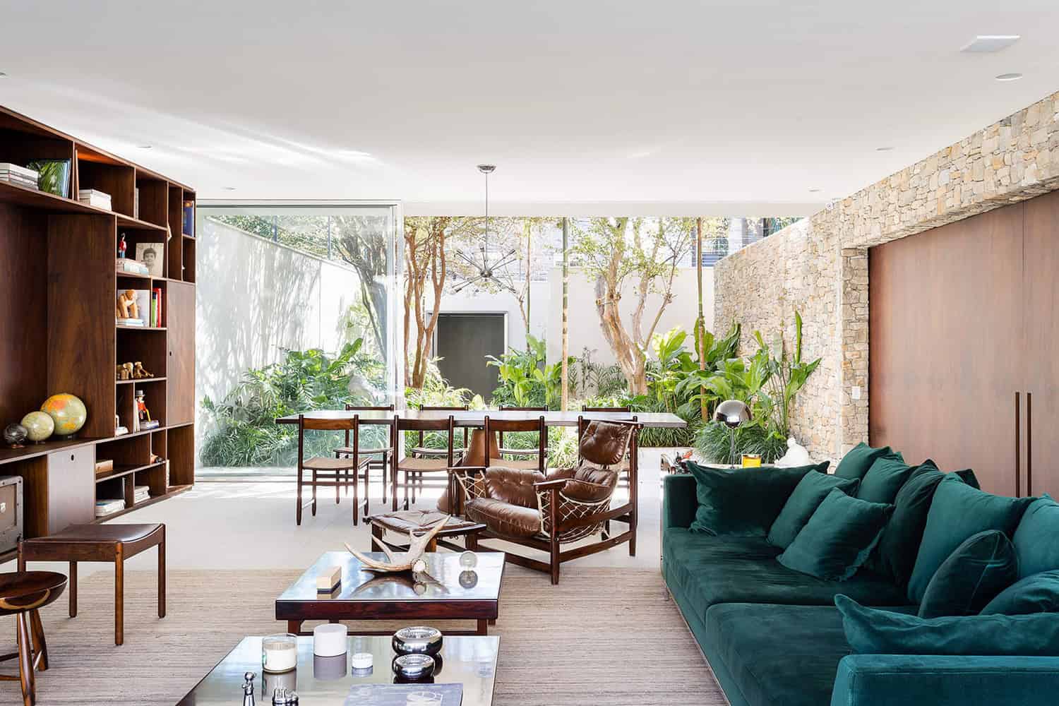 Casa Lara by Felipe Hess Arquitetos in Sao Paulo, Brazil Casa Lara by Felipe Hess Arquitetos in Sao Paulo, Brazil