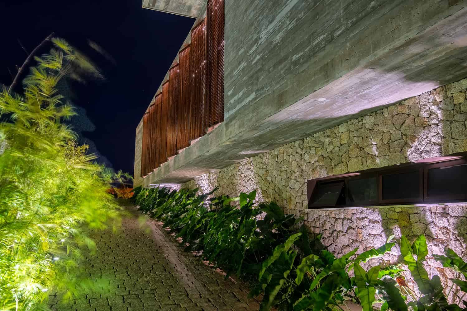 Corten House by Costaveras Arquitetos in Brazil Corten House by Costaveras Arquitetos in Brazil