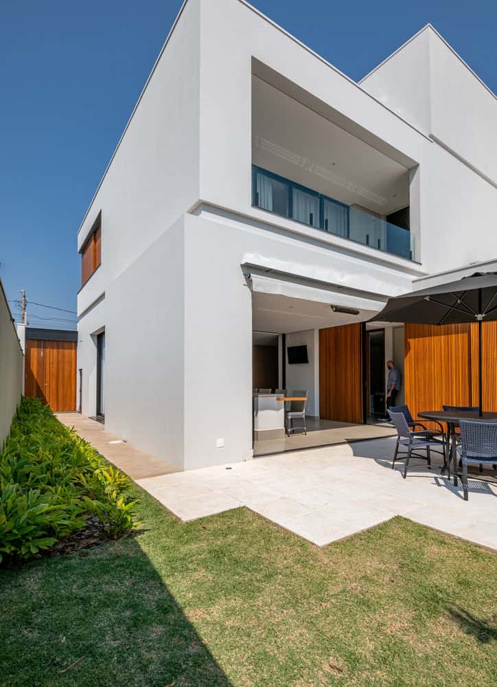 Flying House by Raquel Pelosi Arquitetura e Design Visual in Brazil Flying House by Raquel Pelosi Arquitetura e Design Visual in Brazil