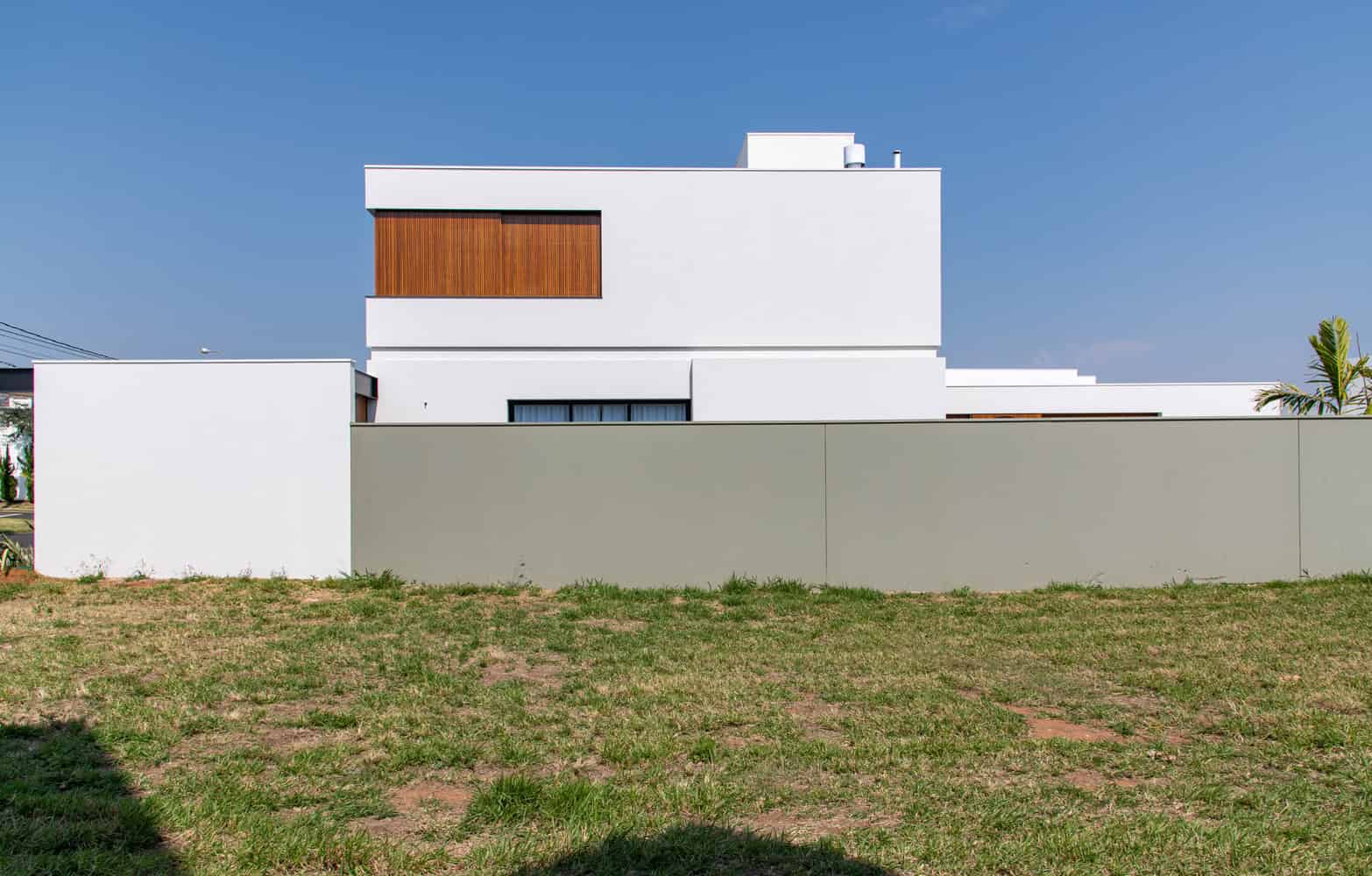 Flying House by Raquel Pelosi Arquitetura e Design Visual in Brazil Flying House by Raquel Pelosi Arquitetura e Design Visual in Brazil