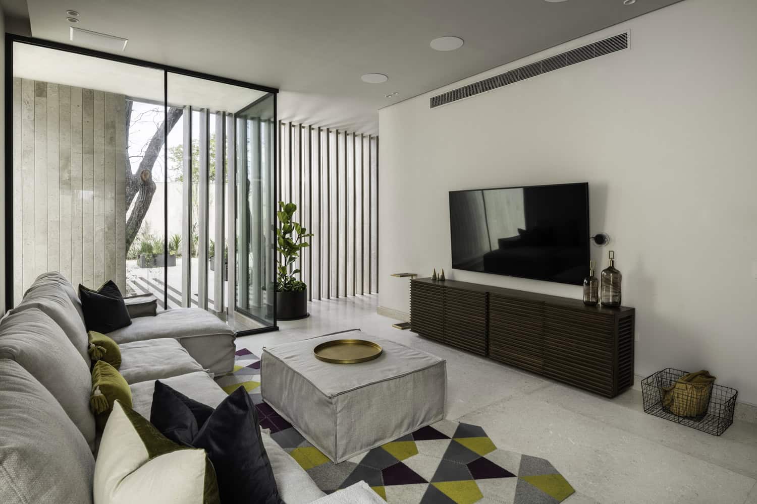 Genius Loci House by Gabriela Carrillo Valdez + Tescala in Mexico Genius Loci House by Gabriela Carrillo Valdez + Tescala in Mexico