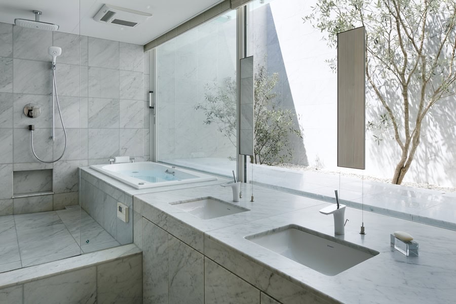 Optical Glass House by Hiroshi Nakamura & NAP in Hiroshima, Japan Optical Glass House by Hiroshi Nakamura & NAP in Hiroshima, Japan