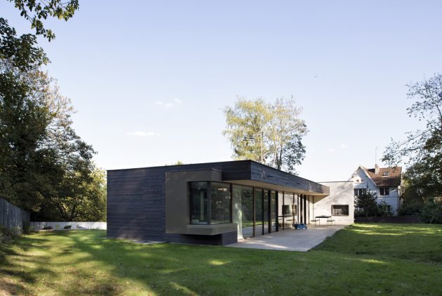 War House by A+B Architectes DPLG in Montmorency, France