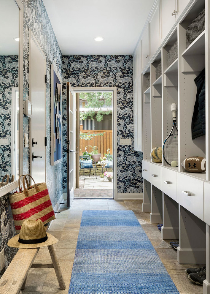 16 Embracing Mediterranean Entry Hall Designs You Will Adore