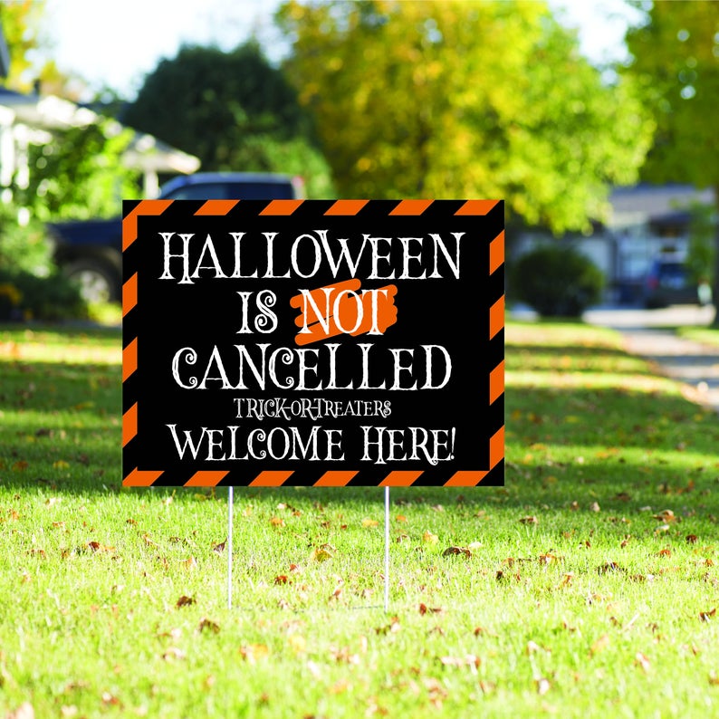 18 Awesome Halloween Signs That Will Add Subtle Spooky Decor To Your Home