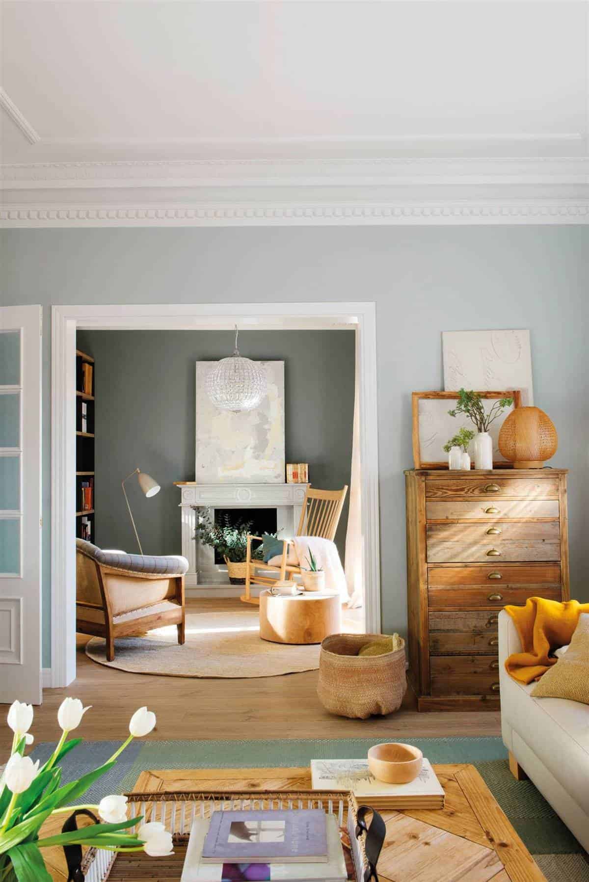 Chiffonier - The Perfect Auxiliary for Small Spaces Chiffonier - The Perfect Auxiliary for Small Spaces