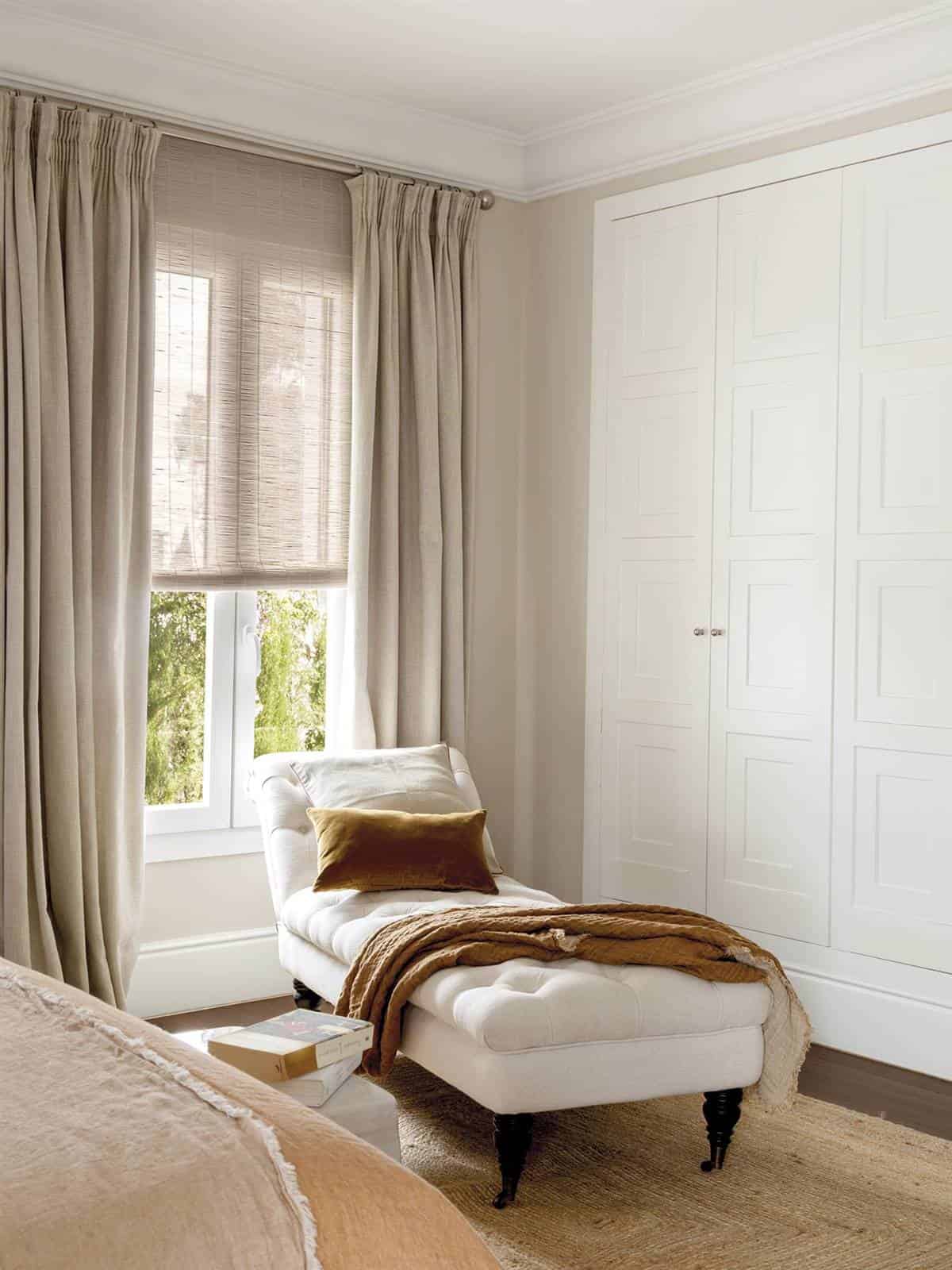 A New Construction House With a Classic & Young Style A New Construction House With a Classic & Young Style