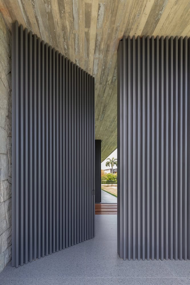 6M House by Jannina Cabal in Samborondon, Ecuador 6M House by Jannina Cabal in Samborondon, Ecuador