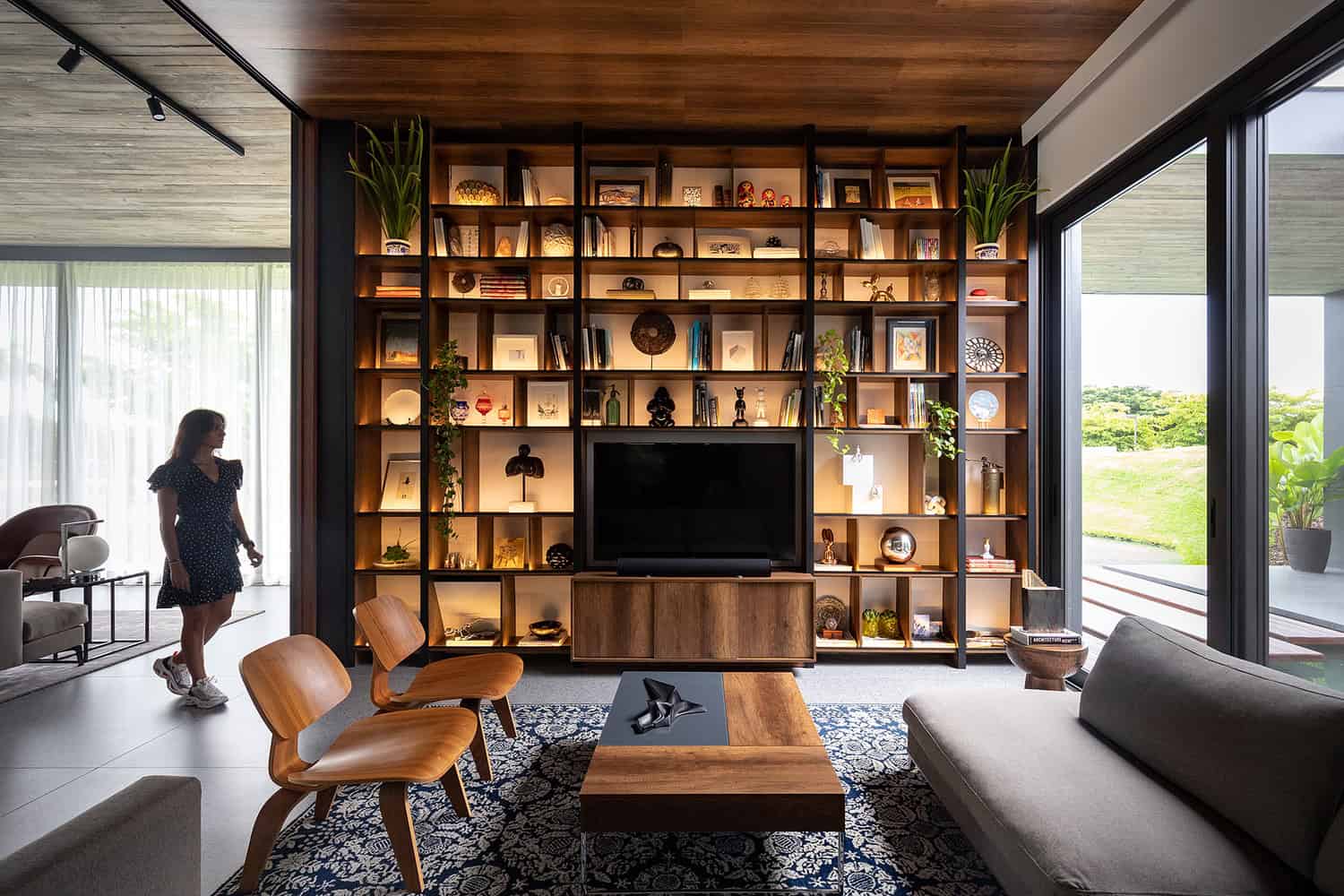 6M House by Jannina Cabal in Samborondon, Ecuador 6M House by Jannina Cabal in Samborondon, Ecuador