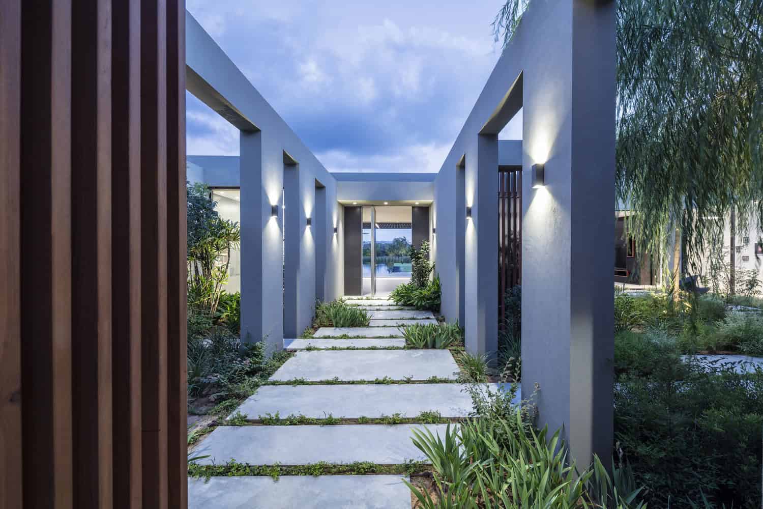 Ecological House by Dan and Hila Israelevitz Architects in Israel Ecological House by Dan and Hila Israelevitz Architects in Israel