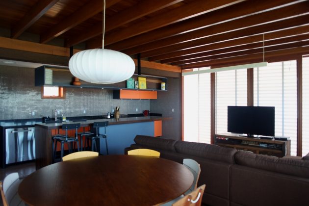 House in Florianopolis by Una Arquitetos in Brazil