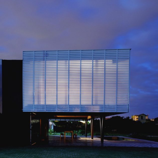 House in Florianopolis by Una Arquitetos in Brazil