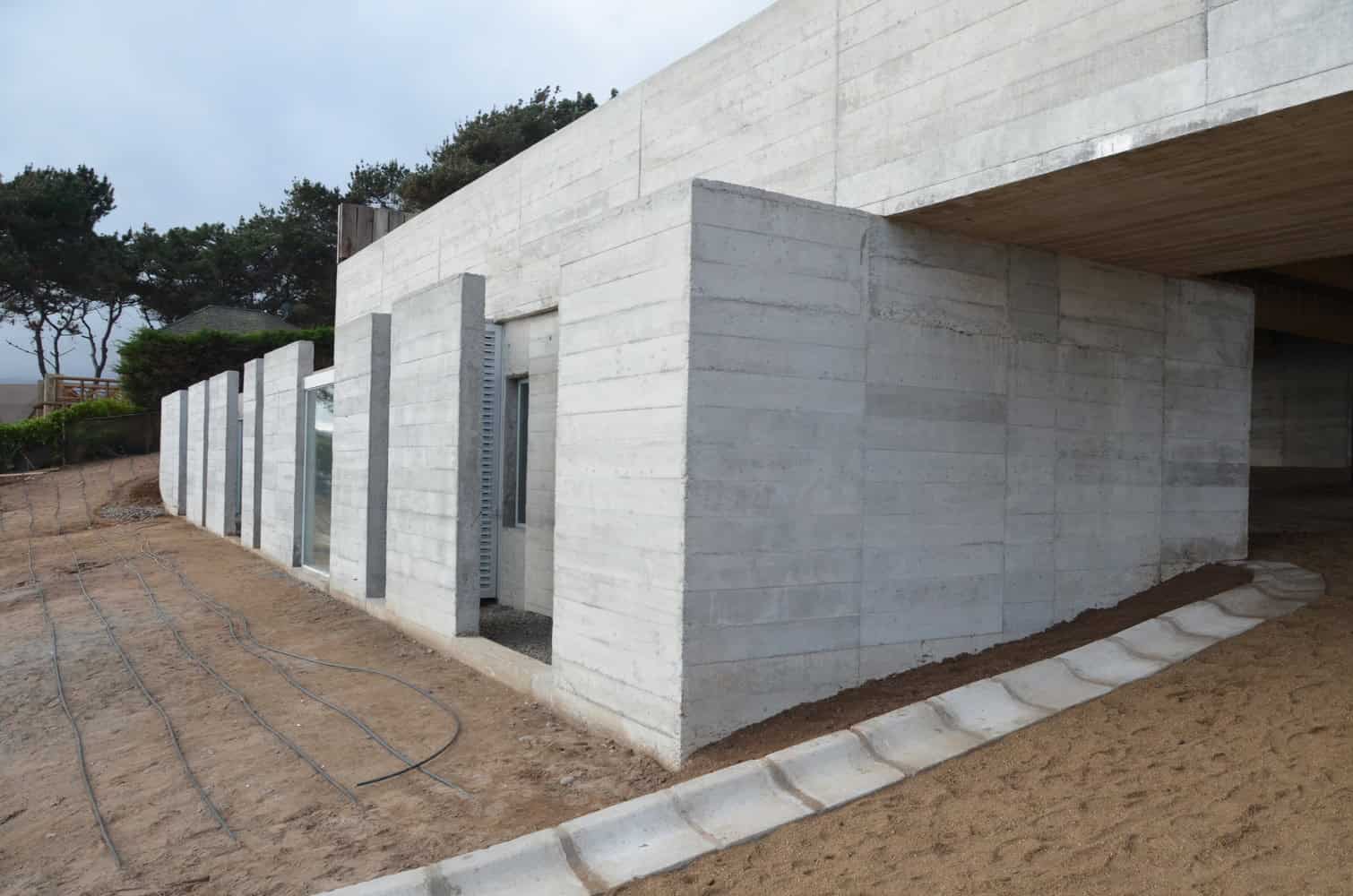 Mava House by Gubbins Arquitectos in Zapallar, Chile Mava House by Gubbins Arquitectos in Zapallar, Chile