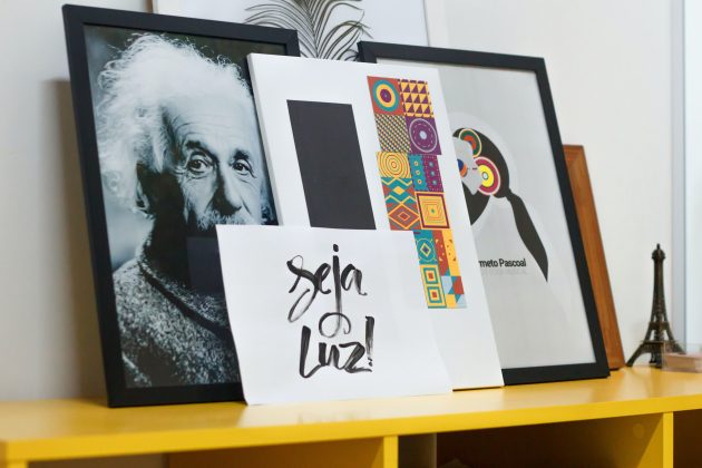 Creative Ways Framed Prints Can Brighten Your Home