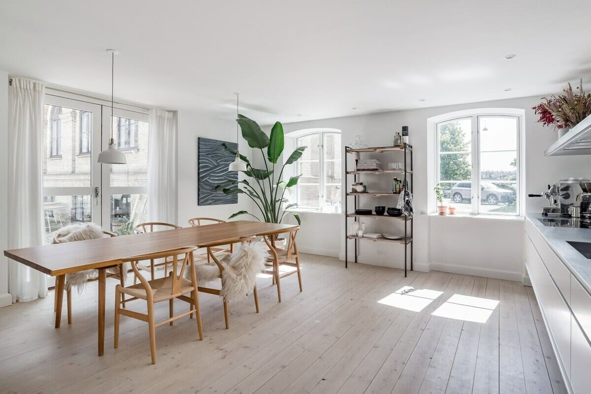 From Old Horse Stable to Modern Family Home