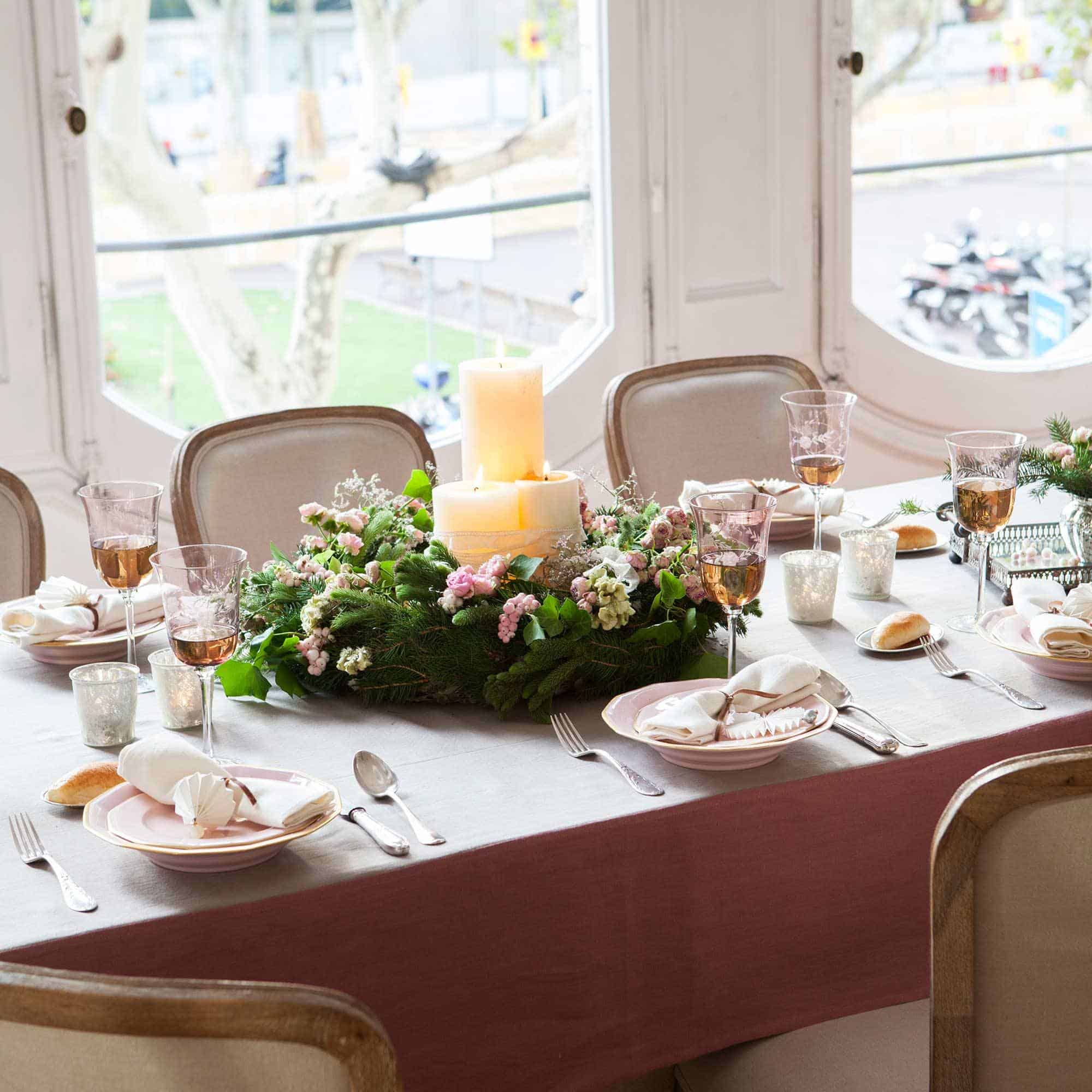 10. ROMANTIC AND DELICATE 10. ROMANTIC AND DELICATE