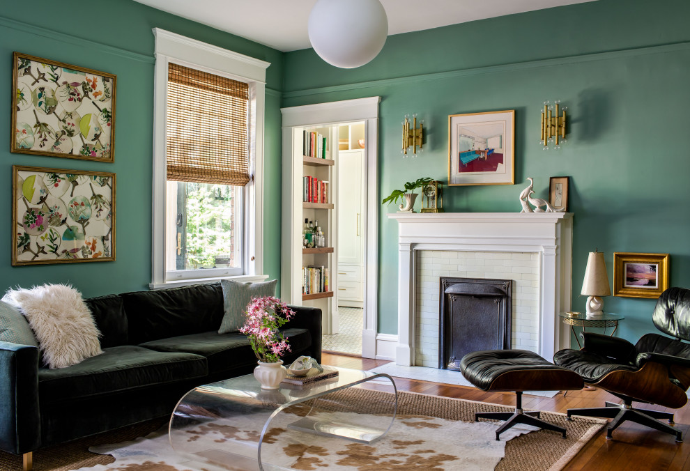 17 Sublime Traditional Living Room Designs With A Charm Of Their Own