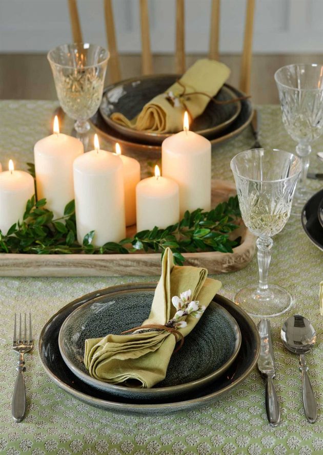 Charming Christmas Napkin Rings to Dress Your Table These Holidays