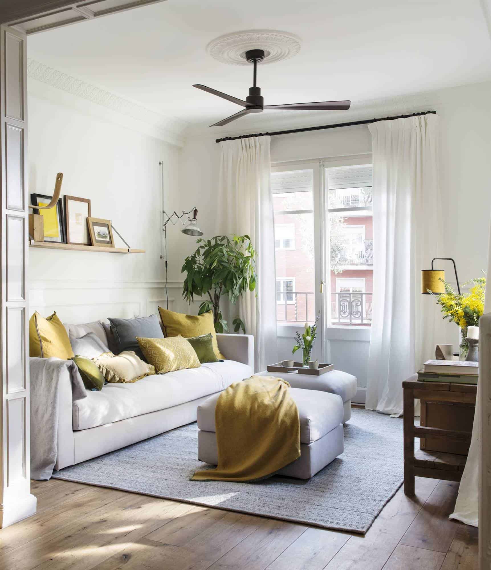 7. USE NEUTRAL TONES IN THE DECORATION