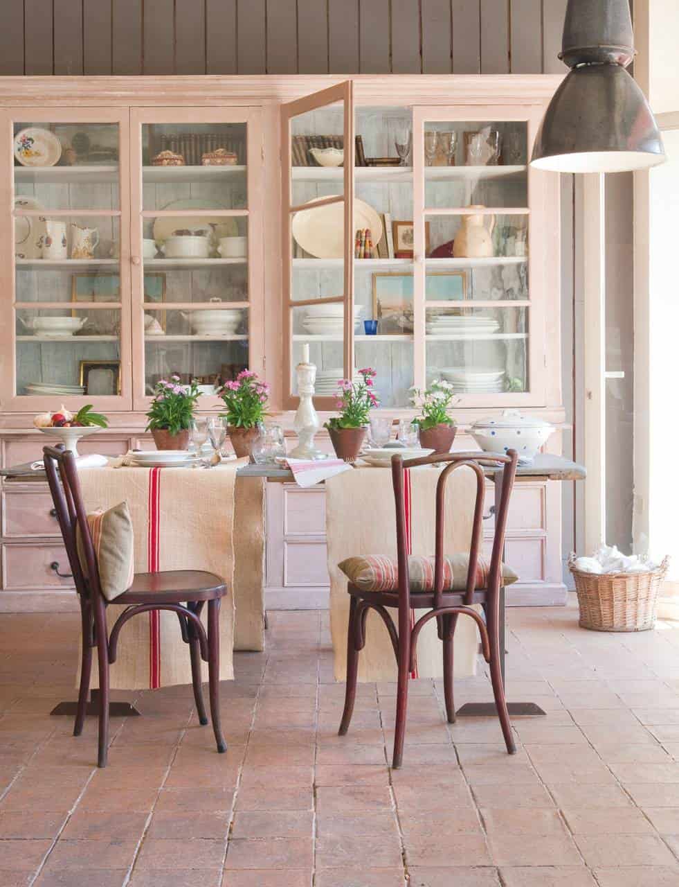 How to Include a Colored Furniture in the Decoration of Your Home How to Include a Colored Furniture in the Decoration of Your Home