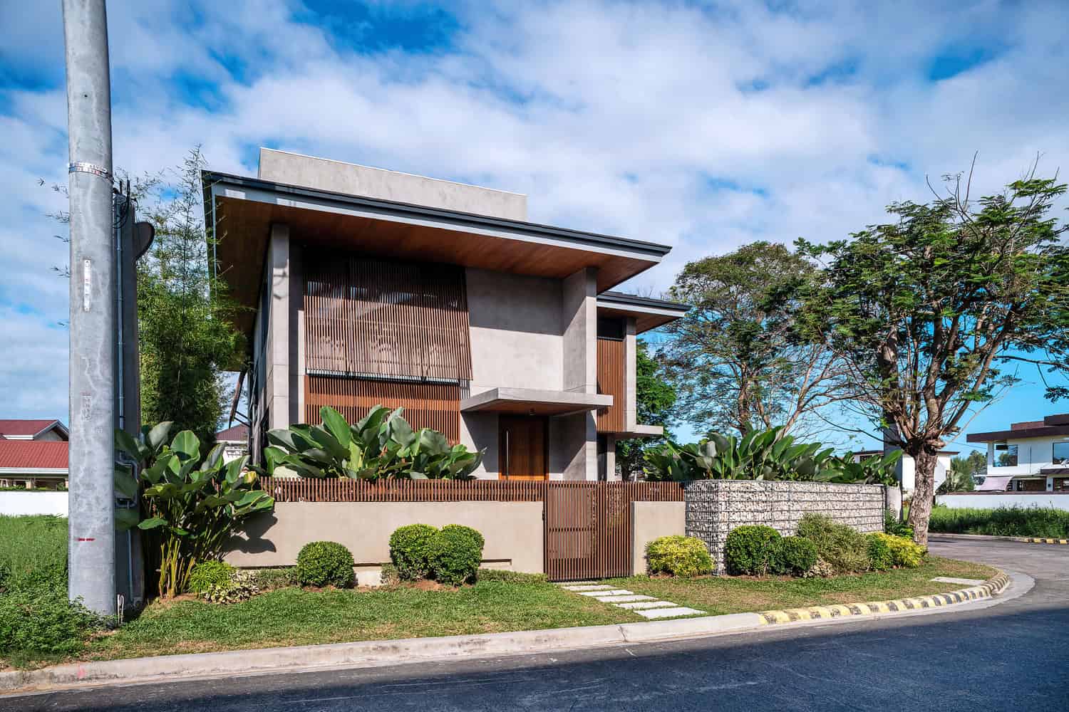 Bahay Sibi House by Platform 21 Architecture in Baliuag, Philippines