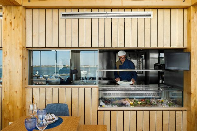 Costa Nova Sailing Club Restaurant by Ferreira Arquitectos in Portugal