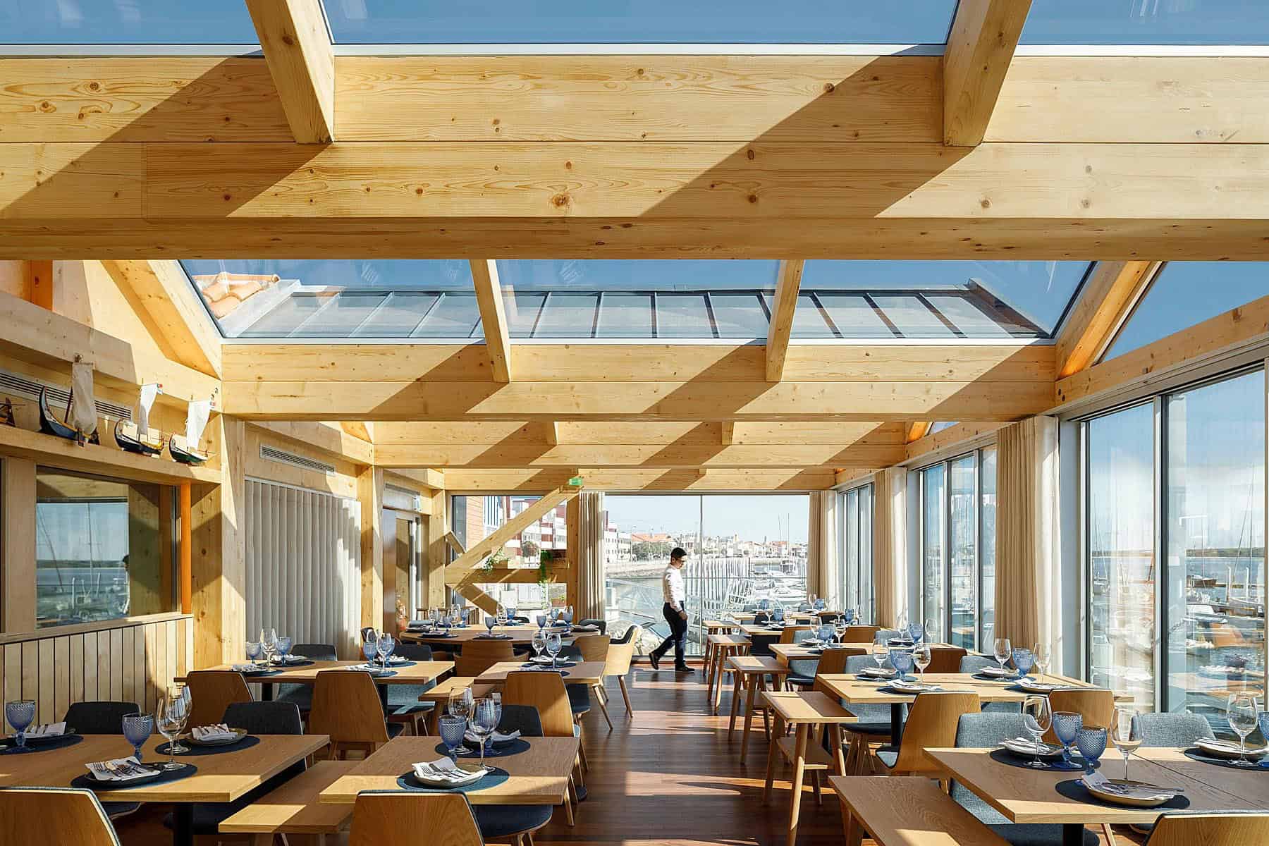 Costa Nova Sailing Club Restaurant by Ferreira Arquitectos in Portugal