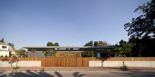 Float House by Pitsou Kedem Architects in Tel Aviv, Israel
