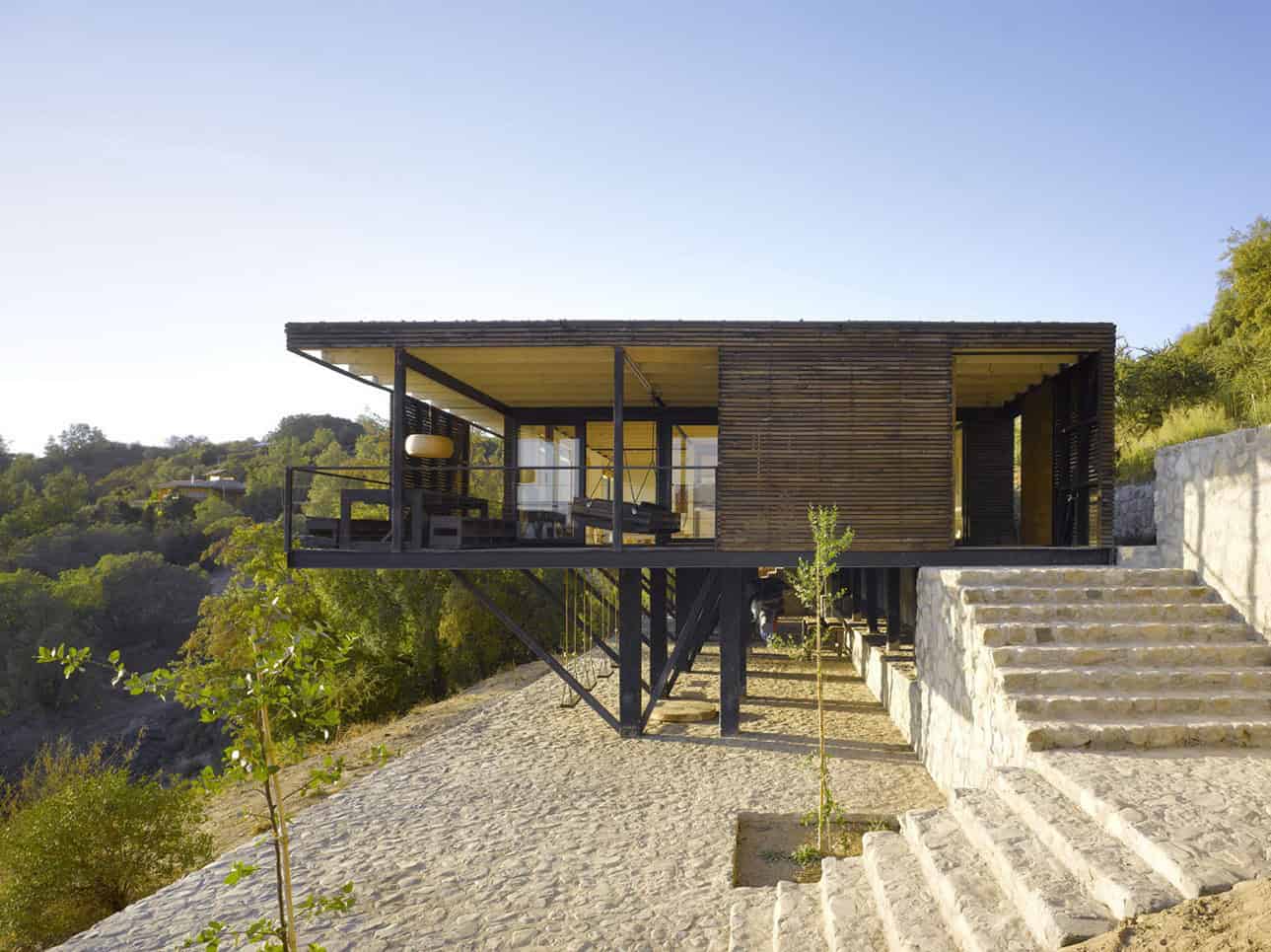 Raul House by Mathias Klotz in Paine, Chile