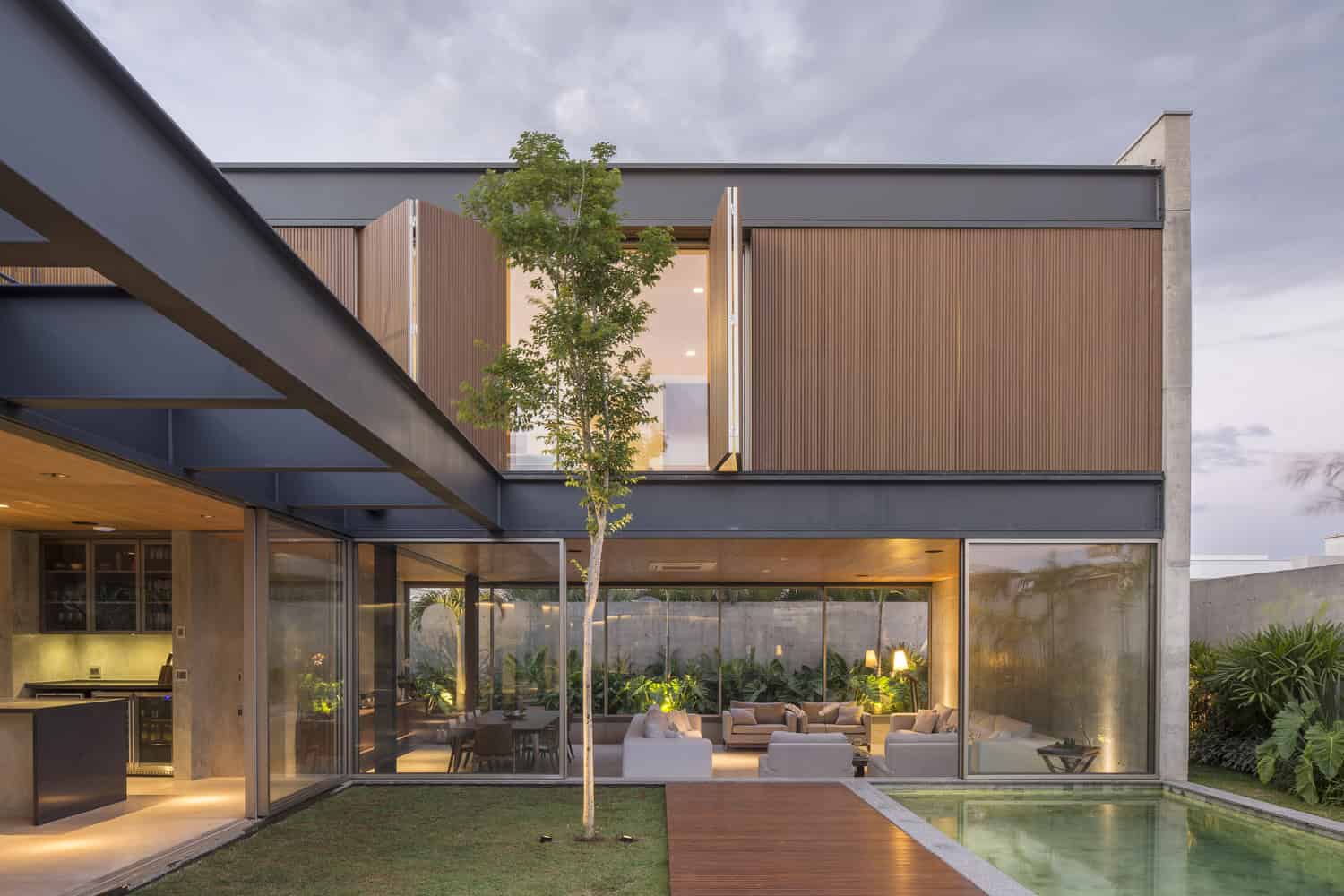 Ribas House by Estudio MRGB in Brazil