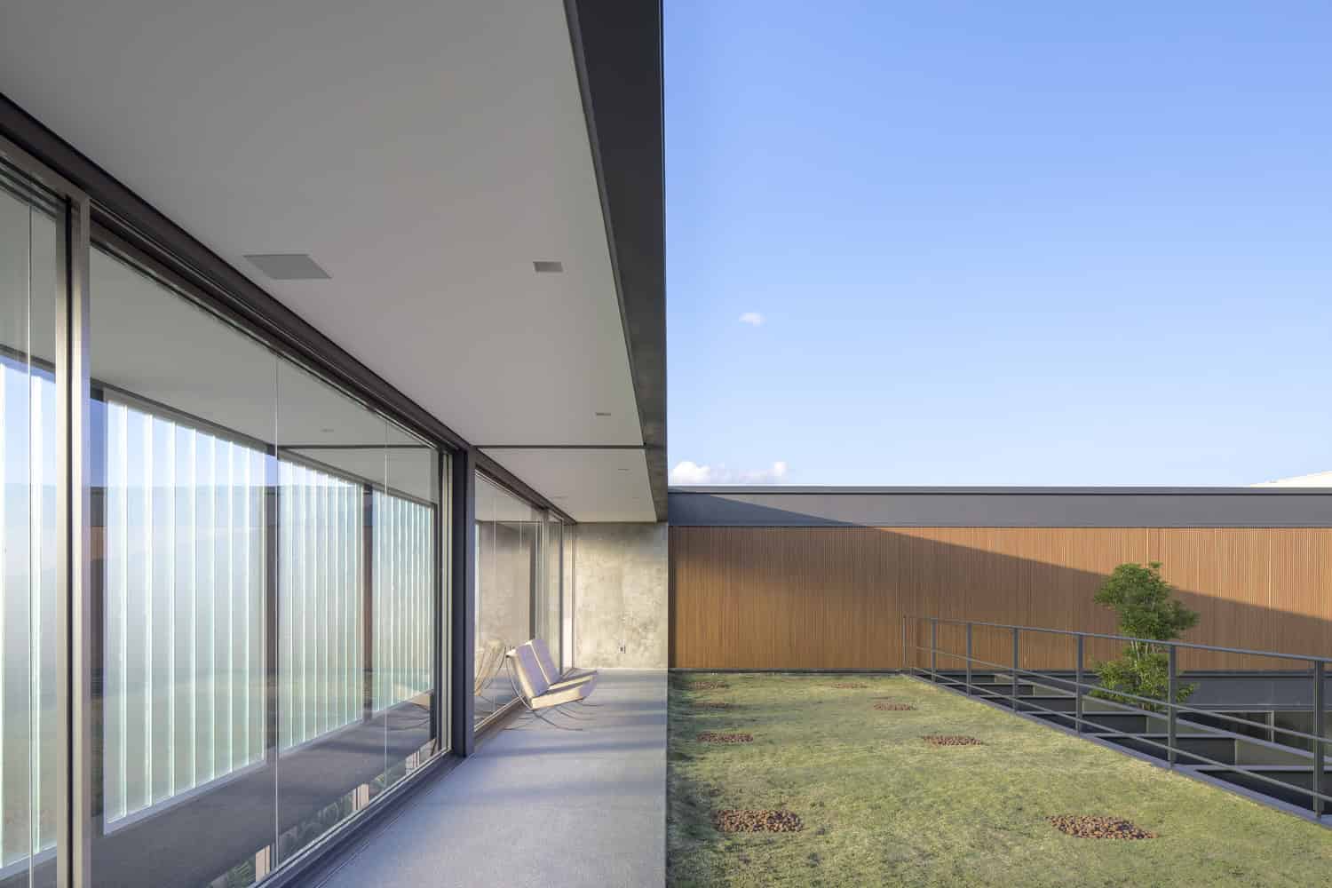 Ribas House by Estudio MRGB in Brazil