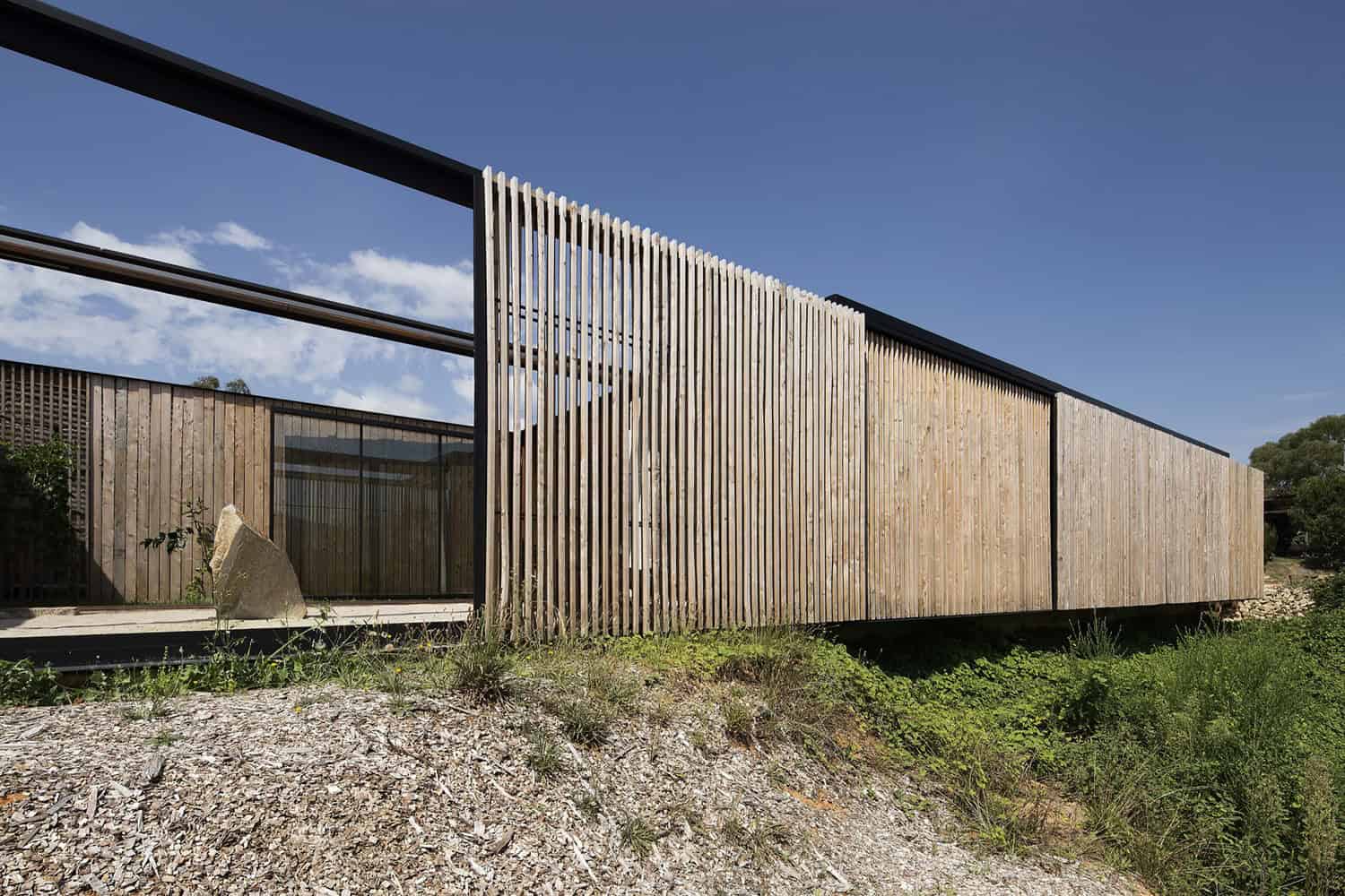 Sawmill House by Archier Studio in Yackandandah, Australia Sawmill House by Archier Studio in Yackandandah, Australia