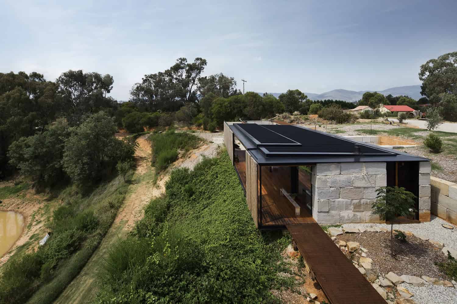 Sawmill House by Archier Studio in Yackandandah, Australia Sawmill House by Archier Studio in Yackandandah, Australia