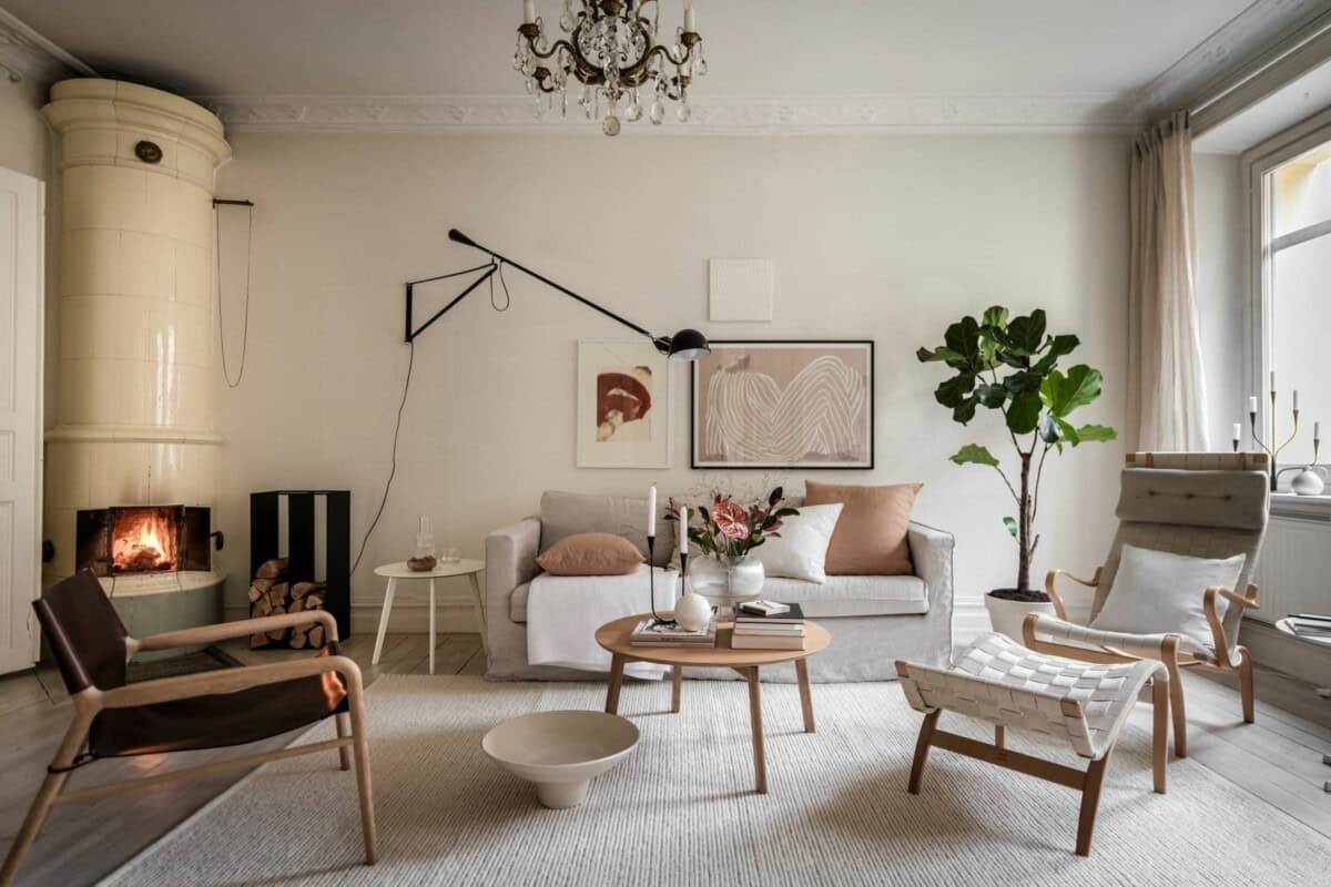 Combining a Chandelier & A Designer Lamp in the Living Room Combining a Chandelier & A Designer Lamp in the Living Room