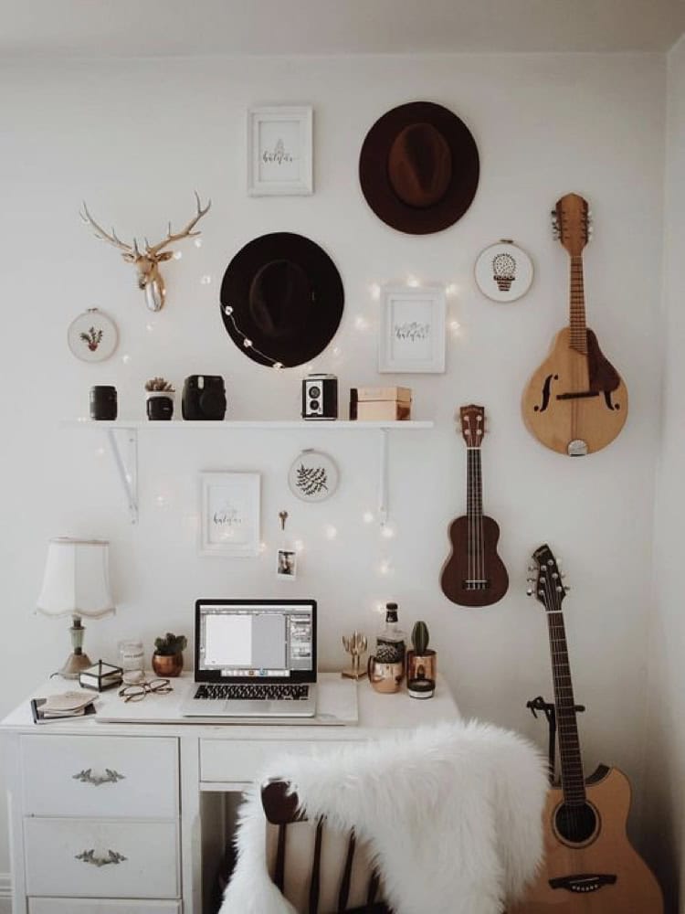 Decorate Your Interior With Musical Instruments Decorate Your Interior With Musical Instruments