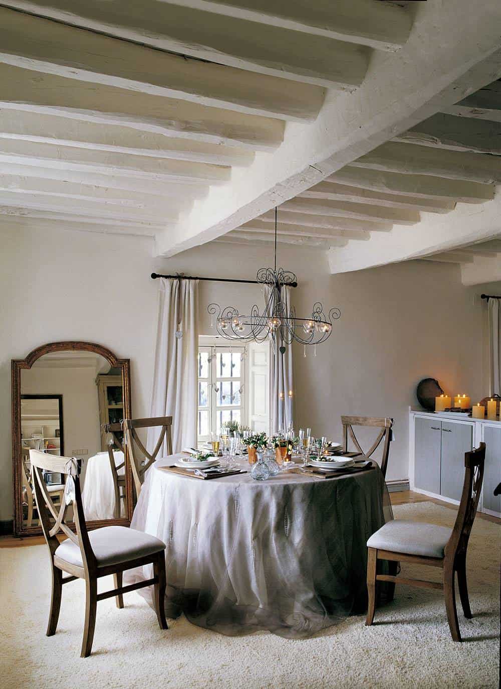 10. ELEGANT AND WELCOMING SOBRIETY 10. ELEGANT AND WELCOMING SOBRIETY