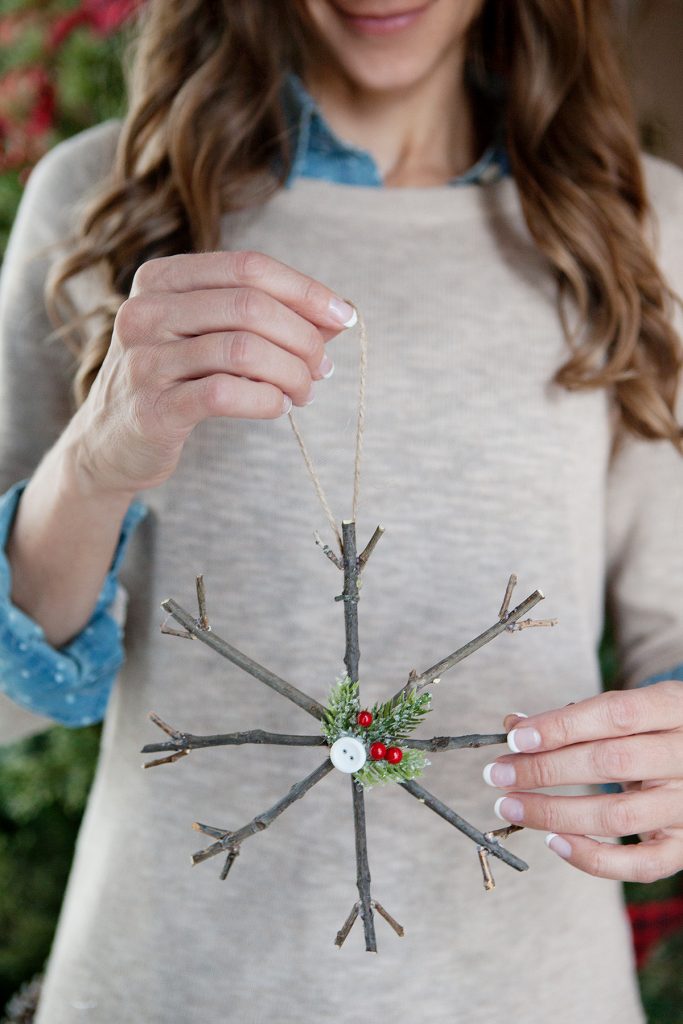 17 Lovely DIY Christmas Decor Ideas That Will Cheer Your Home Up