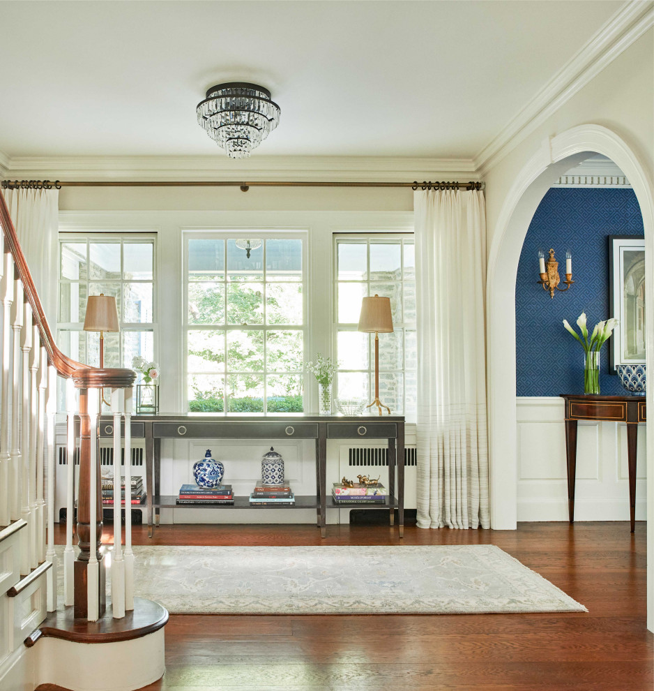 17 Remarkable Traditional Foyer Designs That Will Make You Feel Welcome