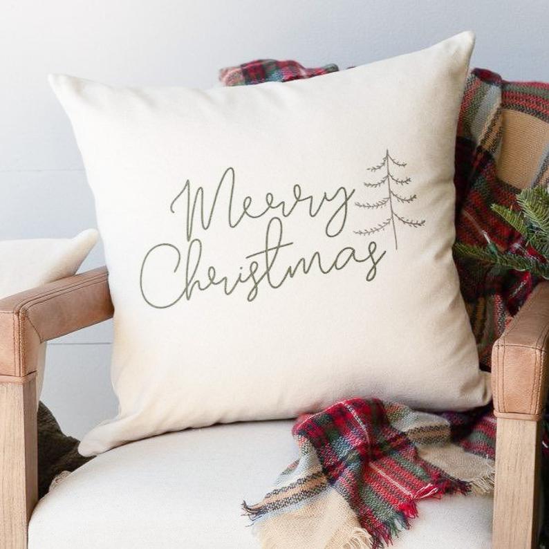 18 Adorable Christmas Pillow Designs That Will Beautify Your Living Room