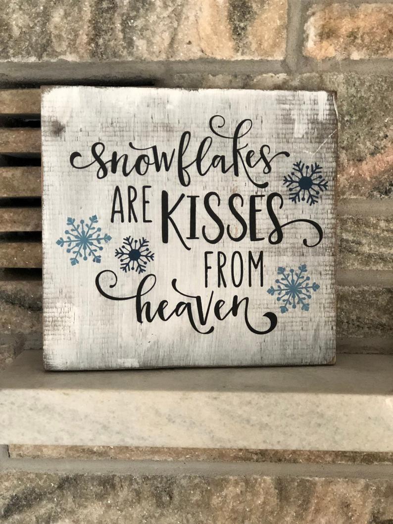 18 Charming Winter Sign Decorations For After The Holidays