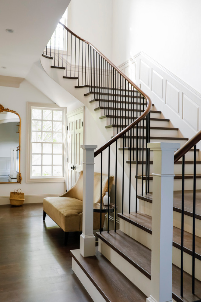 18 Stupendous Traditional Staircase Designs With A Classic Look