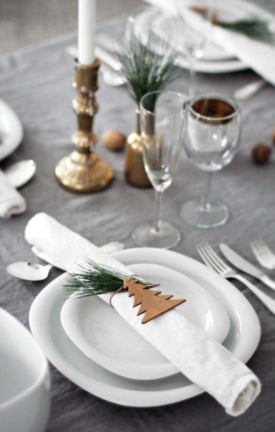 10 Decorative Ideas for the Christmas Table Setting