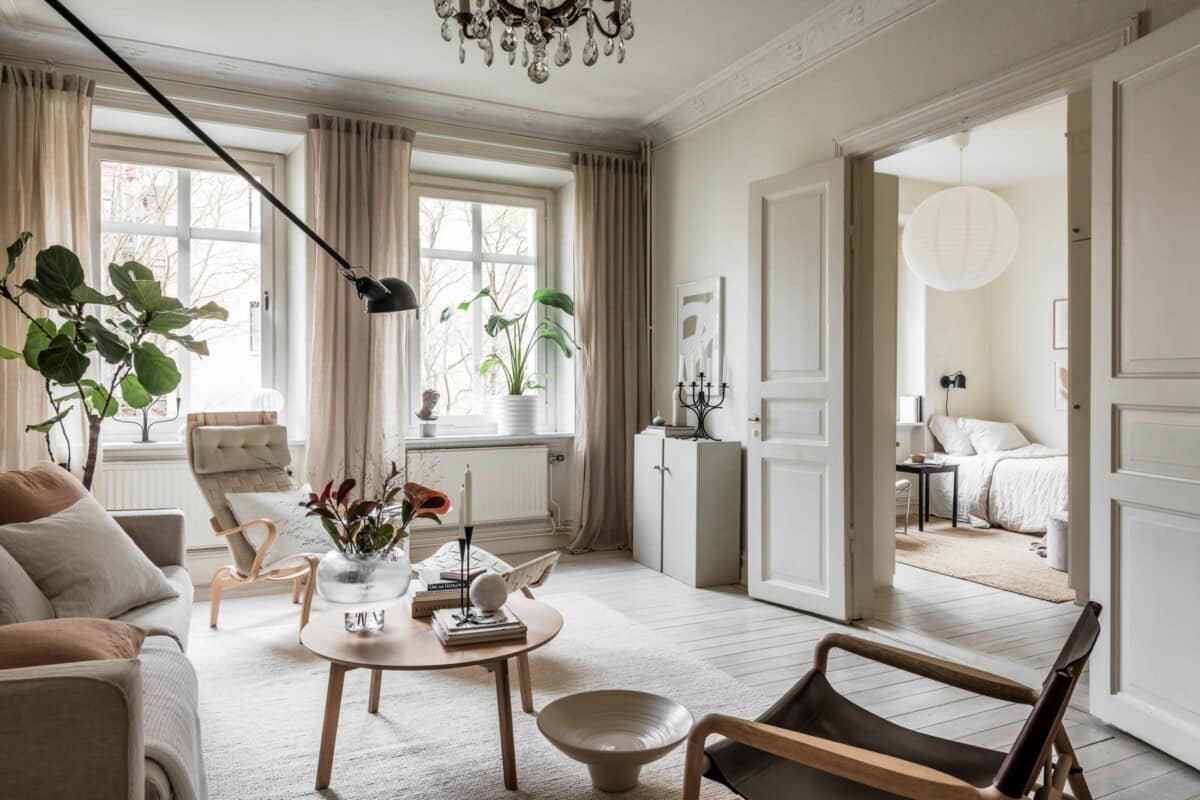 Combining a Chandelier & A Designer Lamp in the Living Room Combining a Chandelier & A Designer Lamp in the Living Room