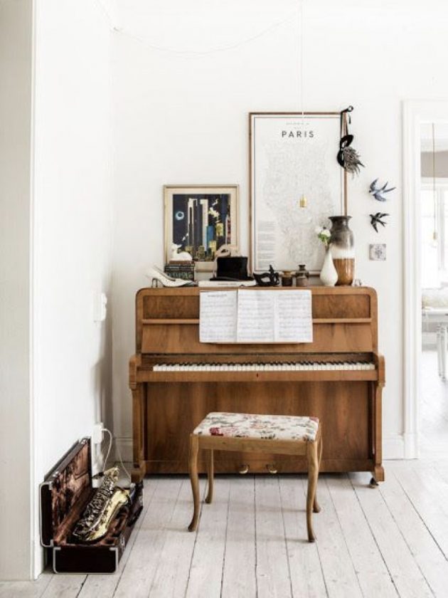 Decorate Your Interior With Musical Instruments