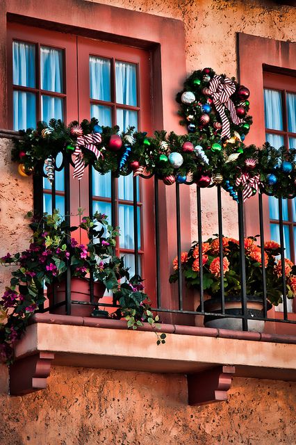 Best Ideas of Christmas Balcony Decoration
