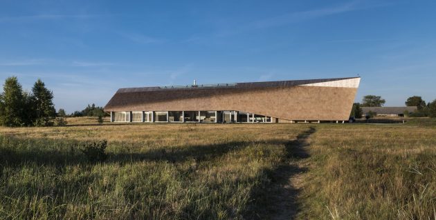 Dune House by ARCHISPEKTRAS in Pape, Latvia