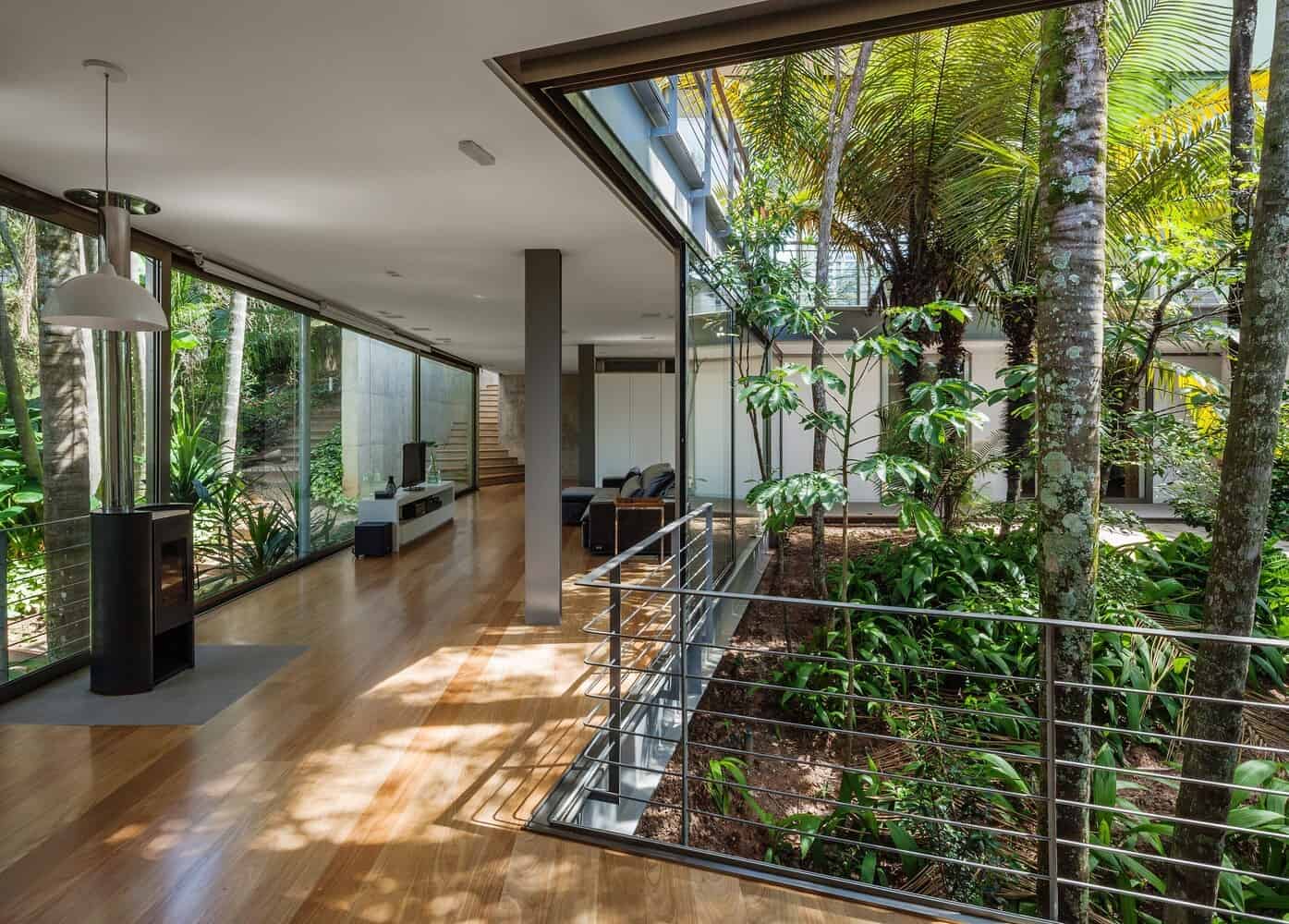 LLM House / Obra Arquitetos / Brazil LLM House / Obra Arquitetos / Brazil