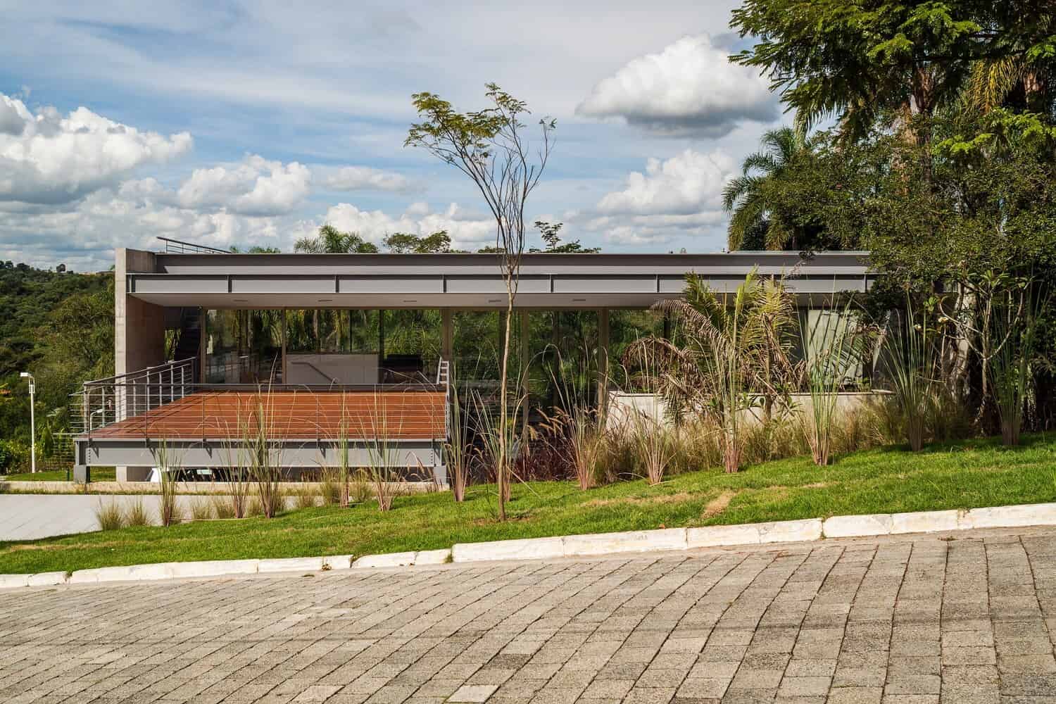 LLM House / Obra Arquitetos / Brazil LLM House / Obra Arquitetos / Brazil