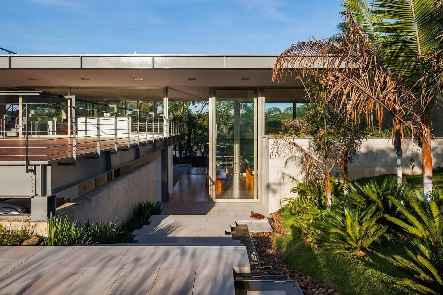 LLM House / Obra Arquitetos / Brazil LLM House / Obra Arquitetos / Brazil