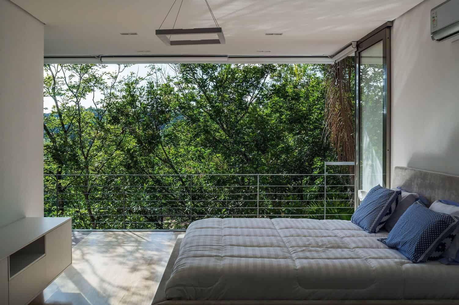 LLM House / Obra Arquitetos / Brazil LLM House / Obra Arquitetos / Brazil